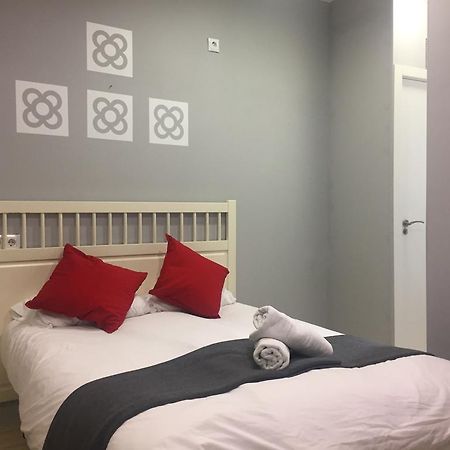 Hostel Artistic บาร์เซโลนา ภายนอก รูปภาพ