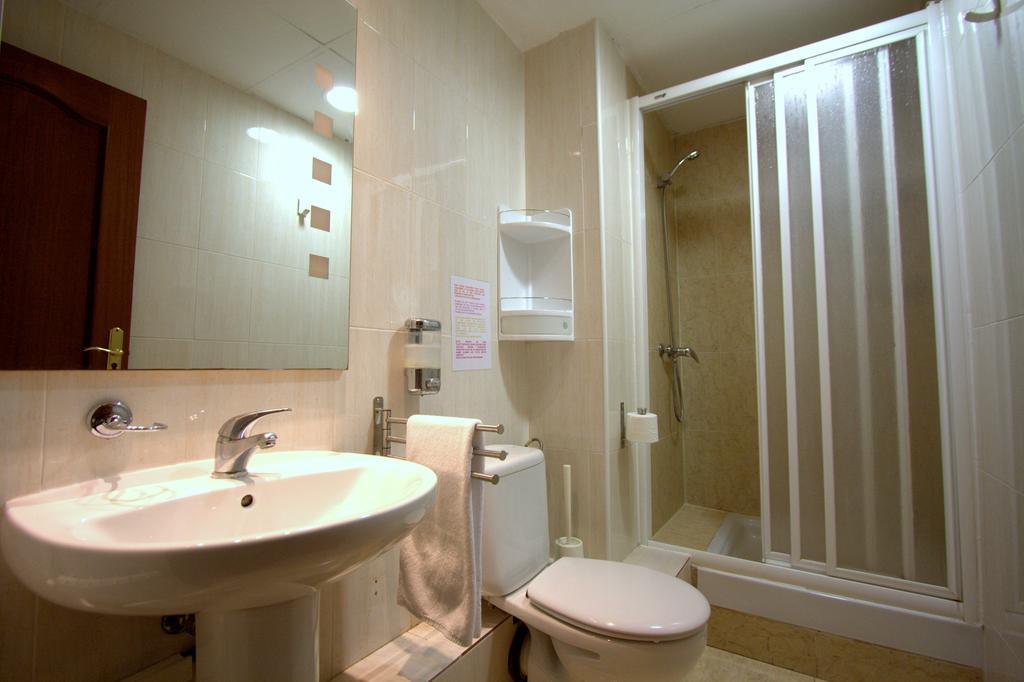 Hostel Artistic บาร์เซโลนา ห้อง รูปภาพ