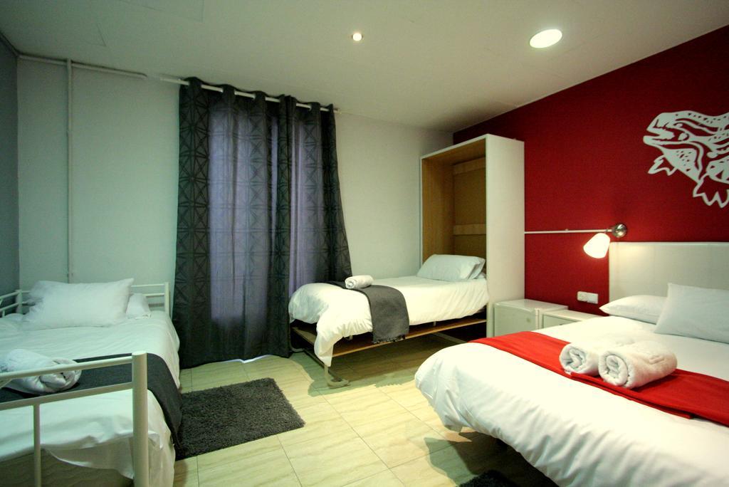 Hostel Artistic บาร์เซโลนา ภายนอก รูปภาพ