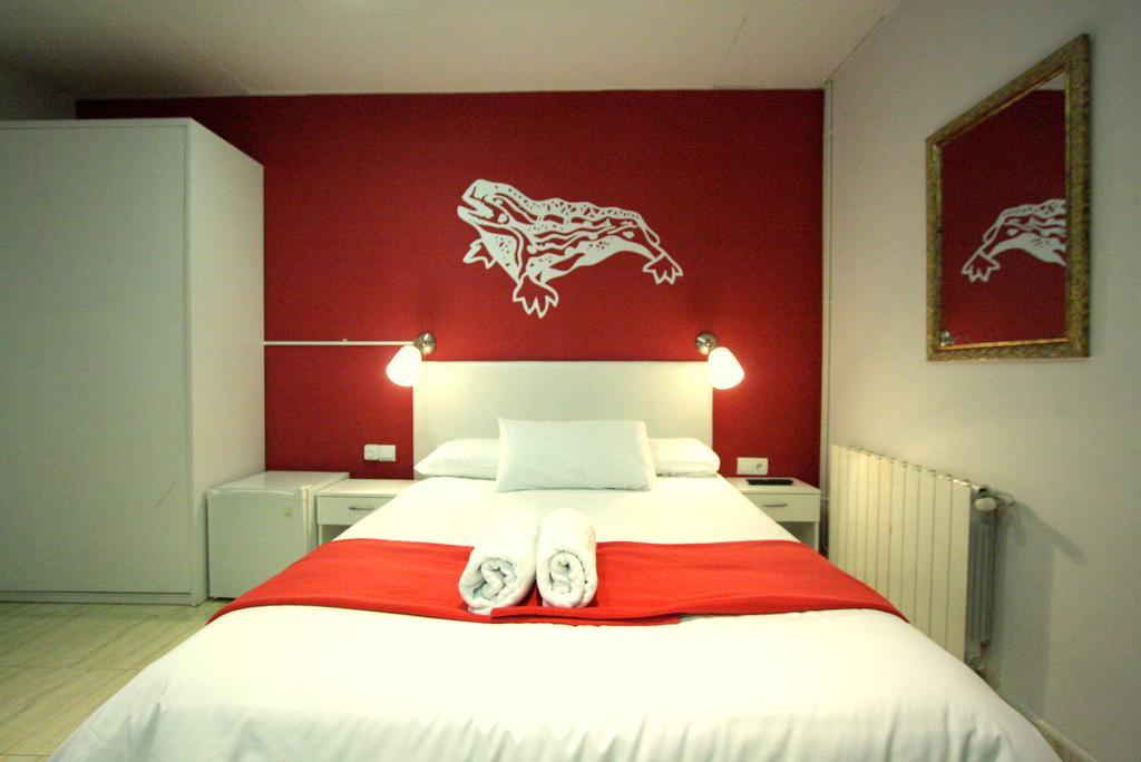Hostel Artistic บาร์เซโลนา ภายนอก รูปภาพ