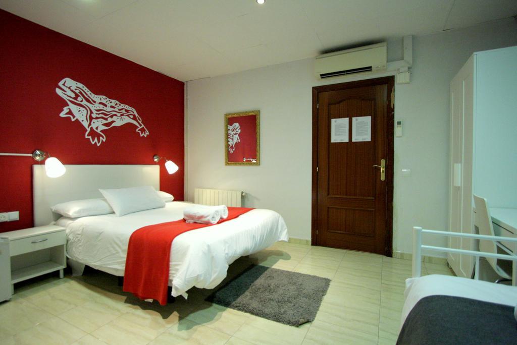 Hostel Artistic บาร์เซโลนา ภายนอก รูปภาพ