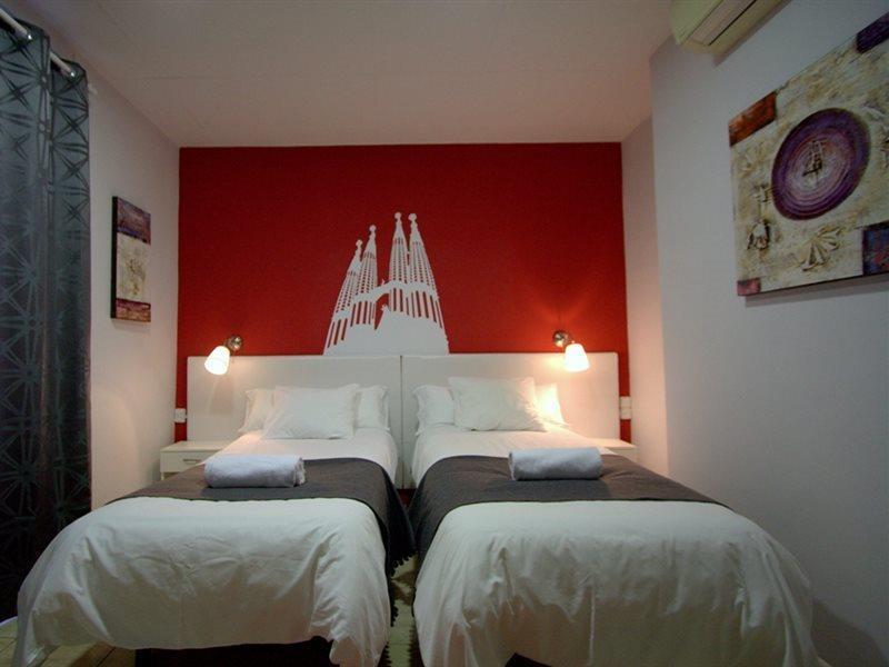 Hostel Artistic บาร์เซโลนา ภายนอก รูปภาพ