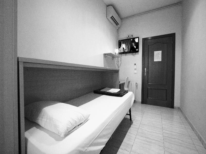 Hostel Artistic บาร์เซโลนา ภายนอก รูปภาพ