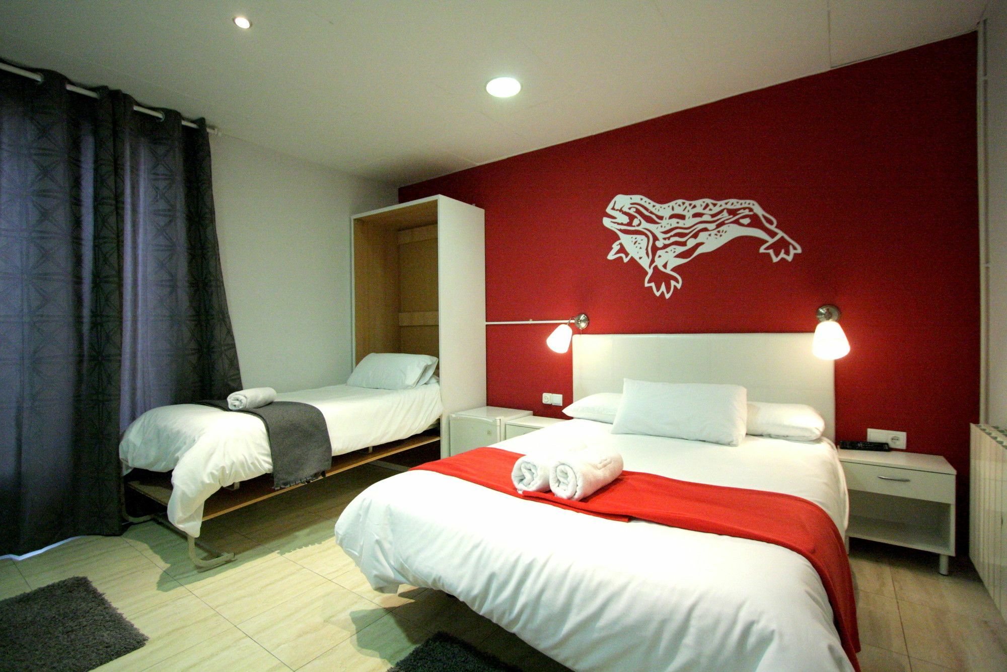 Hostel Artistic บาร์เซโลนา ภายนอก รูปภาพ